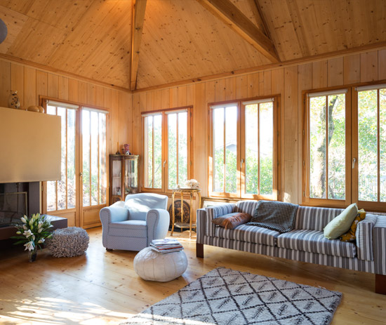 maison madrier bois vertical
